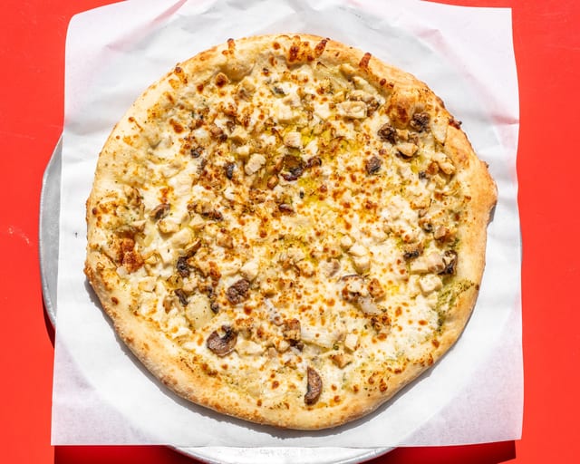 10" Chicken & Garlic.